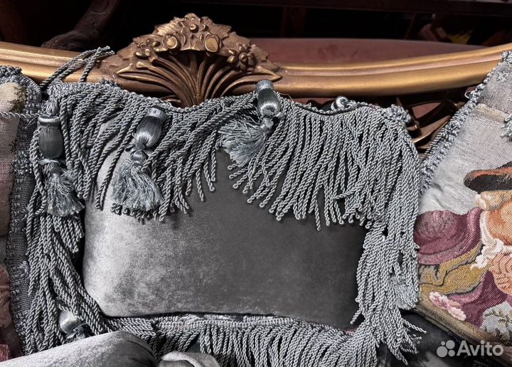 Диван. Банкетка. Софа. Винтажная мебель