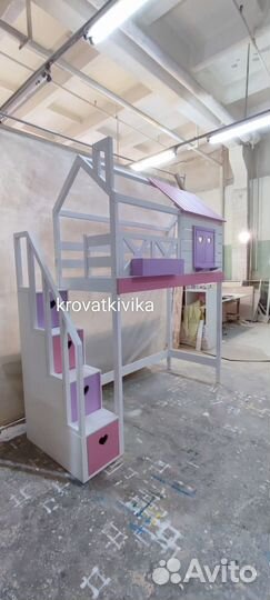 Кровать чердак домик