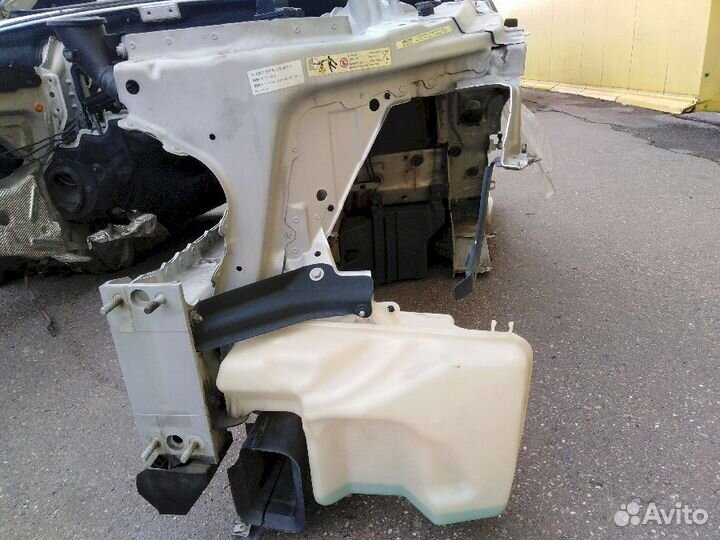 Бачок стеклоомывателя BMW 5-series E60