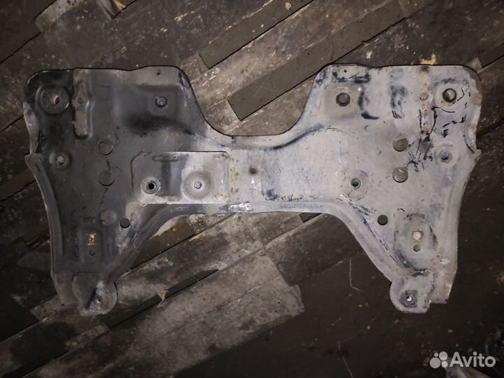 Балка передней подвески 1.2 8V,1.4 8V fiat Punto