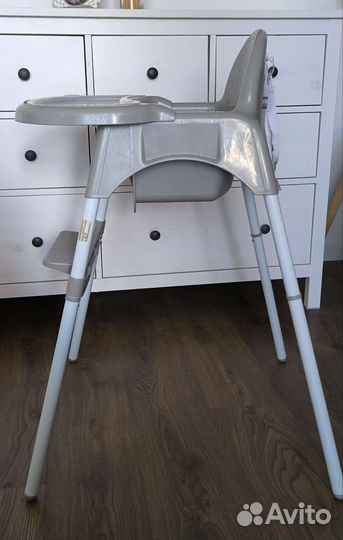 Стул для кормления похож на IKEA но с подножкой