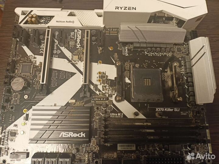 Материнская плата