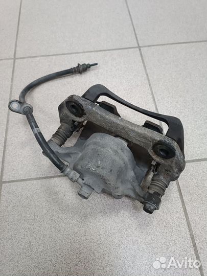 Суппорт тормозной Honda Accord 9