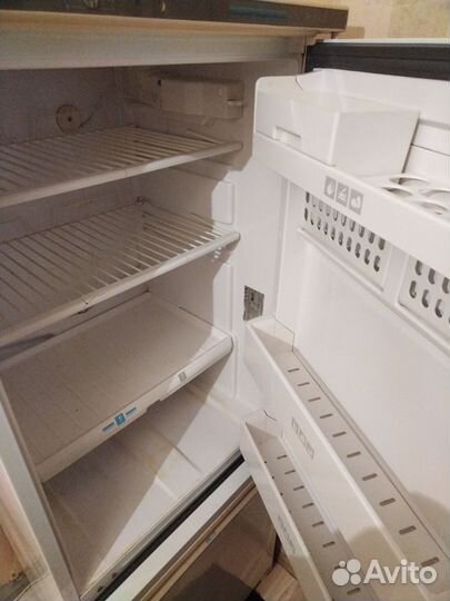 Холодильник бу stinol