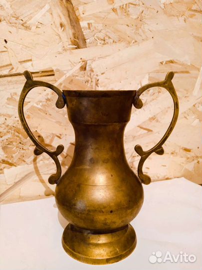 Кувшин бронзовый