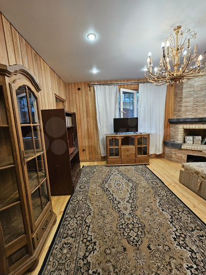 2-к. квартира, 49 м², 1/4 эт.