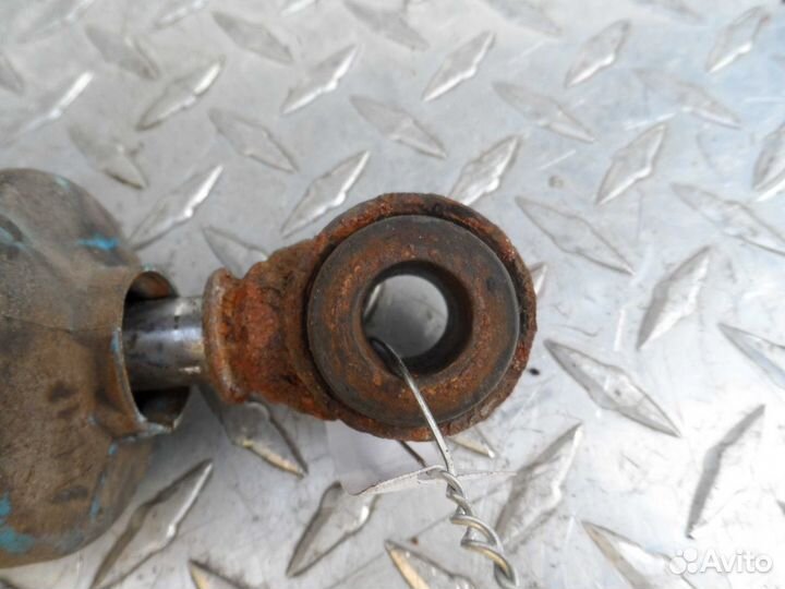 Амортизатор задний L Nissan Xterra N50