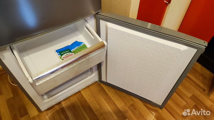 Холодильник Siemens