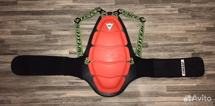 Защита спины dainese