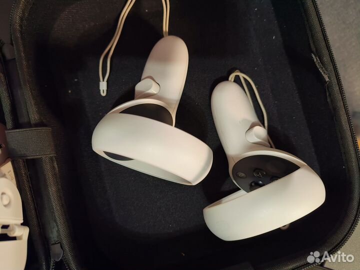 VR гарнитура Oculus Quest 2 (256gb)