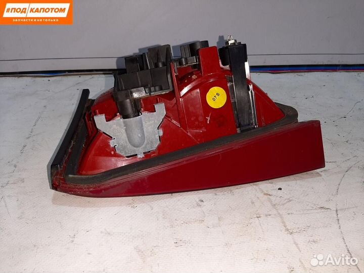 Фонарь крышки багажника правый Audi A4 B8/8K 2008