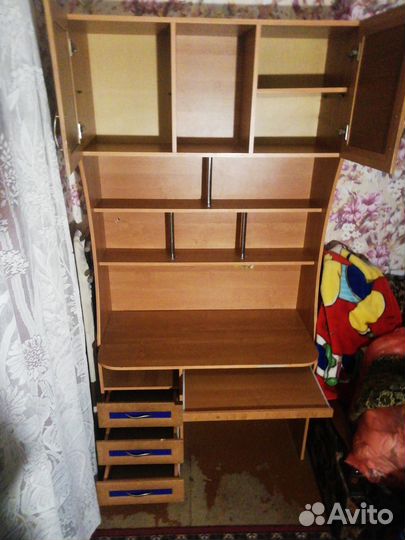 Детская стенка со столом