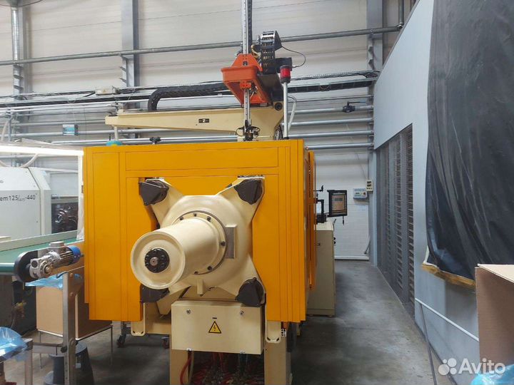 Husky H160 RS55/50 Термопластавтомат