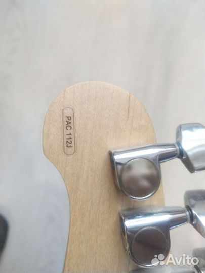 Акустическая гитара yamaha