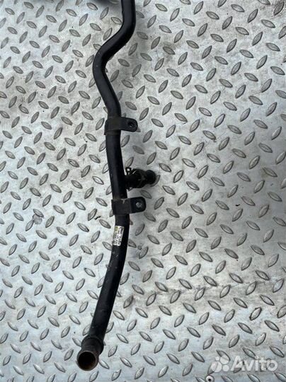 Трубка охлаждения Audi A8 D3