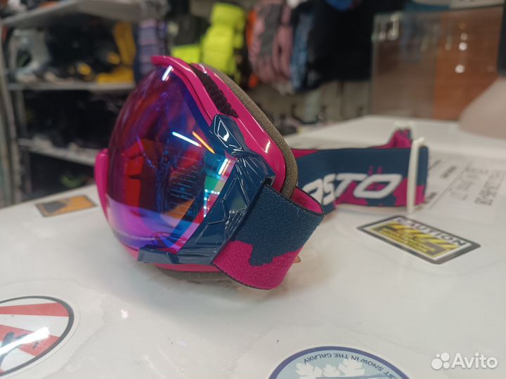 Горнолыжные очки новые+ кейс