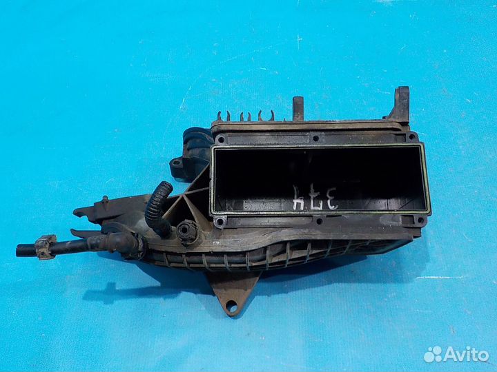 Впускной коллектор volkswagen Golf 6 2008-2013