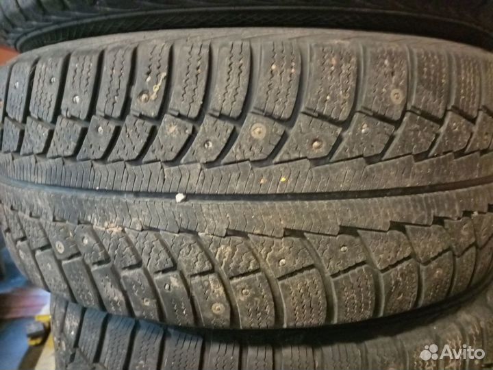 Gislaved Nord Frost 5 235/55 R17 103