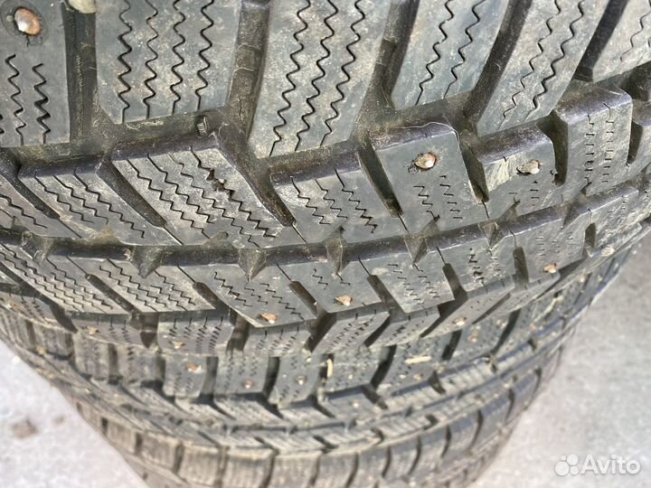 Continental Vanco 225/75 R16
