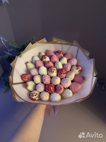 Букеты из клубники в шоколаде