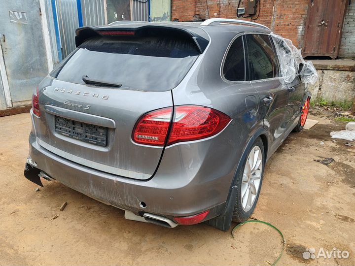 Автомобиль в разборе Porsche Cayenne S (2 поколени
