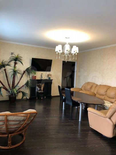 3-к. квартира, 94 м², 4/14 эт.