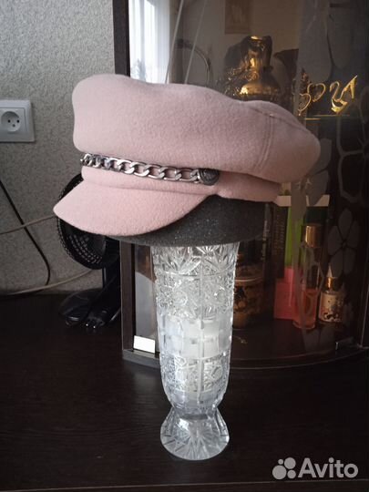 Кепи женская с цепочкой