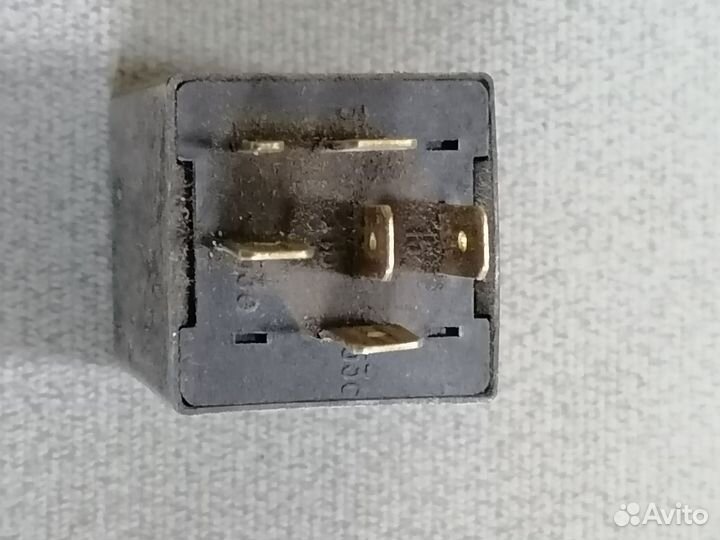 Реле универсальное 90069864