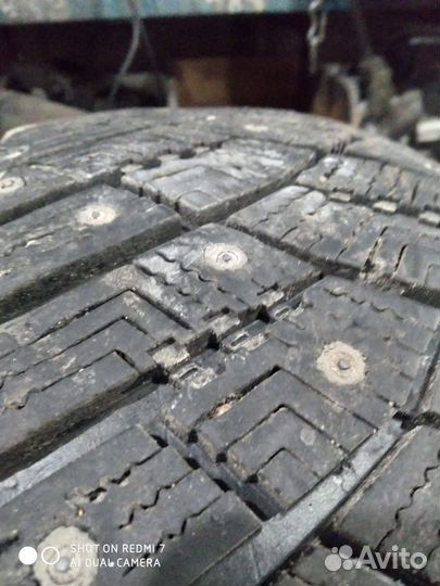 Goodyear Ultragrip Ice Arctic 215/65 R16 100