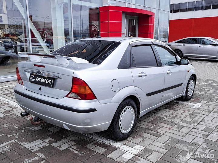 Ford Focus 1.8 МТ, 2004, 324 292 км