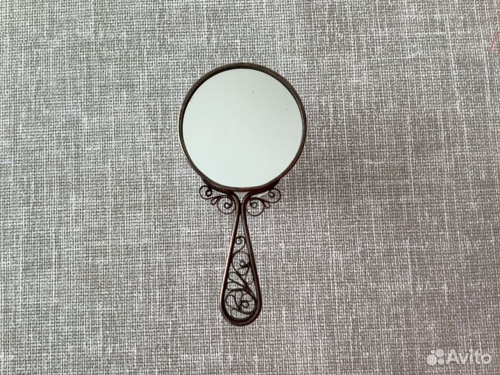 Винтажное зеркальце