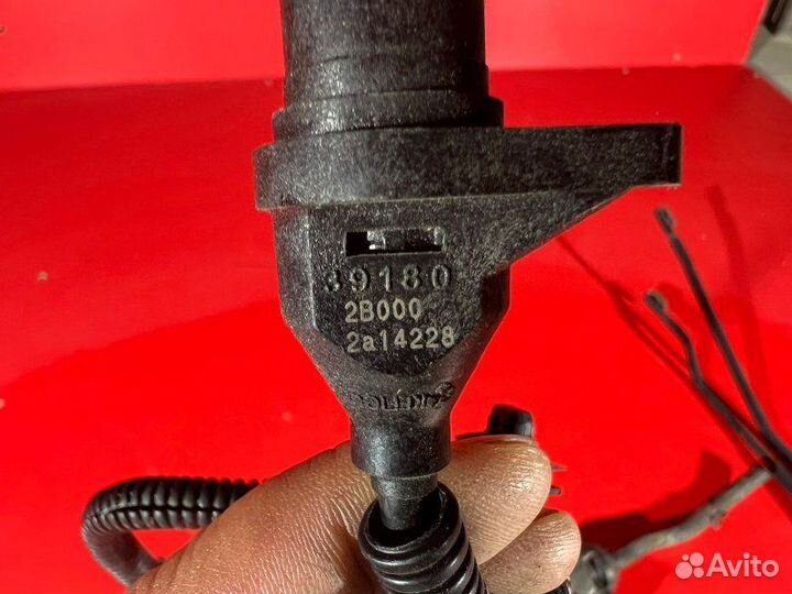 Датчик положения коленвала Kia Cerato 2 Td 