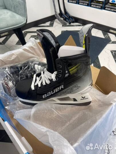 Коньки хоккейные bauer Vapor HyperLite2