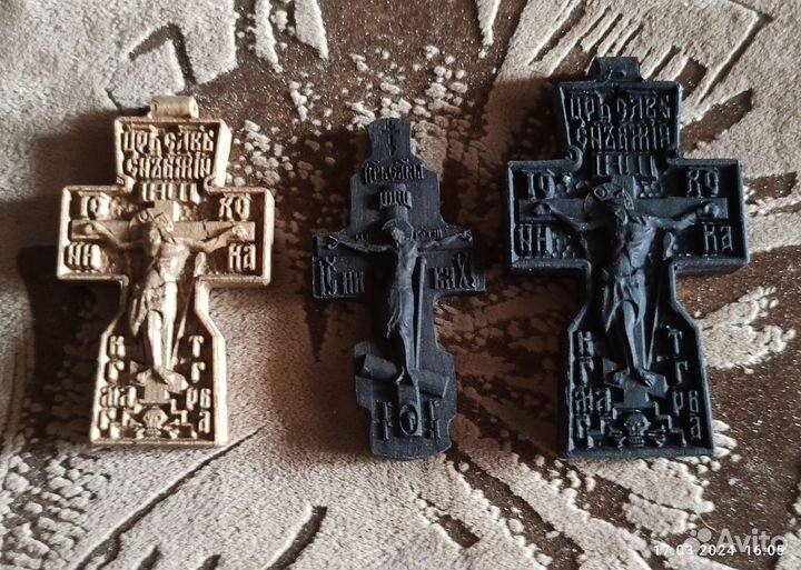 Крестик нательный. резной