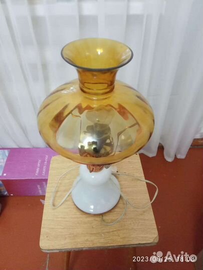 Лампа настольная
