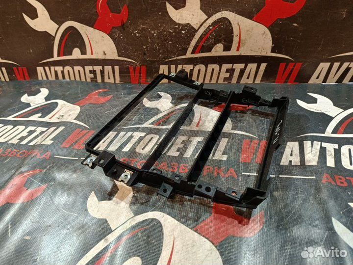 Накладка центральной консоли Kia Sorento BL D4CB