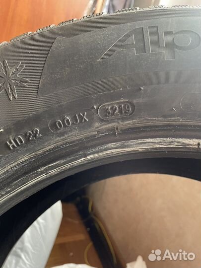 Michelin Alpin 5 215/65 R17