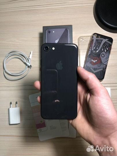 iPhone 8 идеал/64гб Space gray
