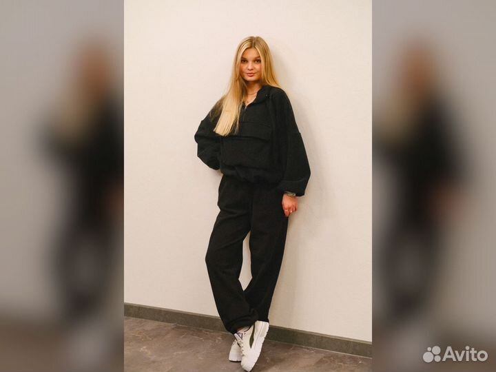 Утепленный плюшевый спортивный костюм