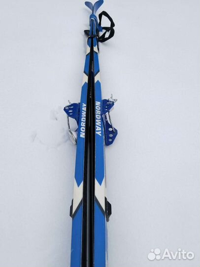 Лыжные ботинки, лыжи