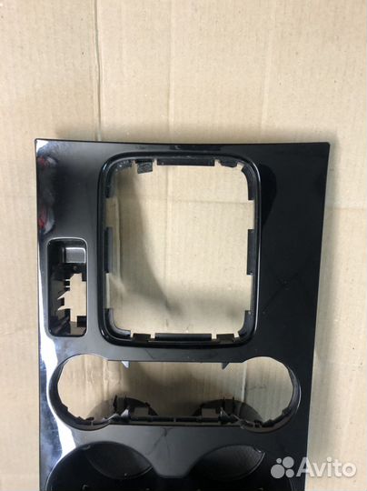 Накладка на кулису АКПП VW Touareg NF