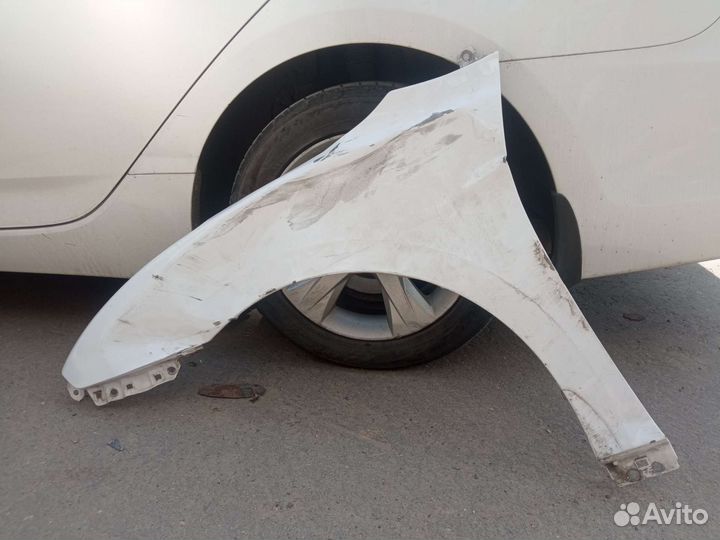 Крыло левое i40