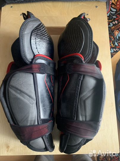 Щитки хоккейные 14