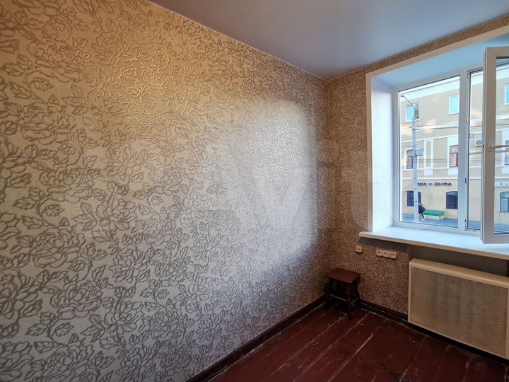 Комната 8,5 м² в 1-к., 2/4 эт.