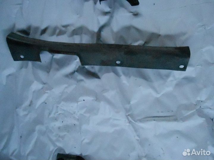 Накладка порога передняя левая Hyundai Getz 2002