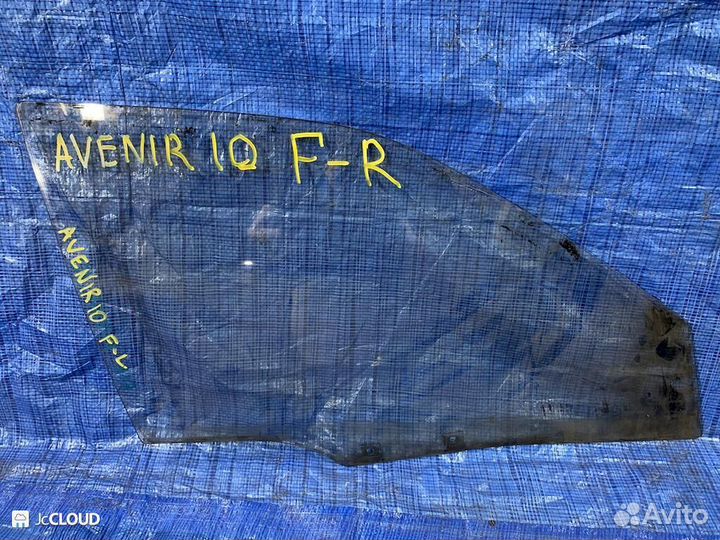 Стекло двери на nissan avenir PNW10