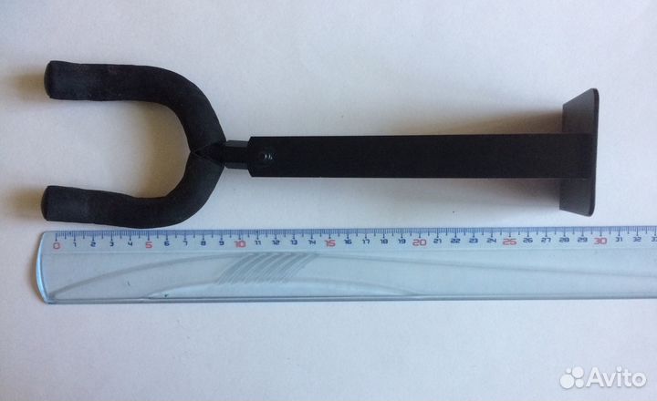 Держатель для гитары на эконом панель