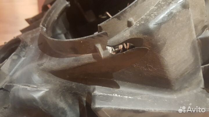 Фара передняя правая Lexus-RX 270