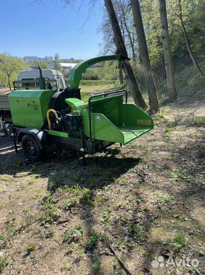 Измельчитель веток / дробилка