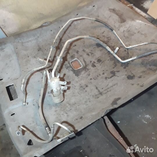 Трубки кондиционера Форд Фокус 1 рестайлинг